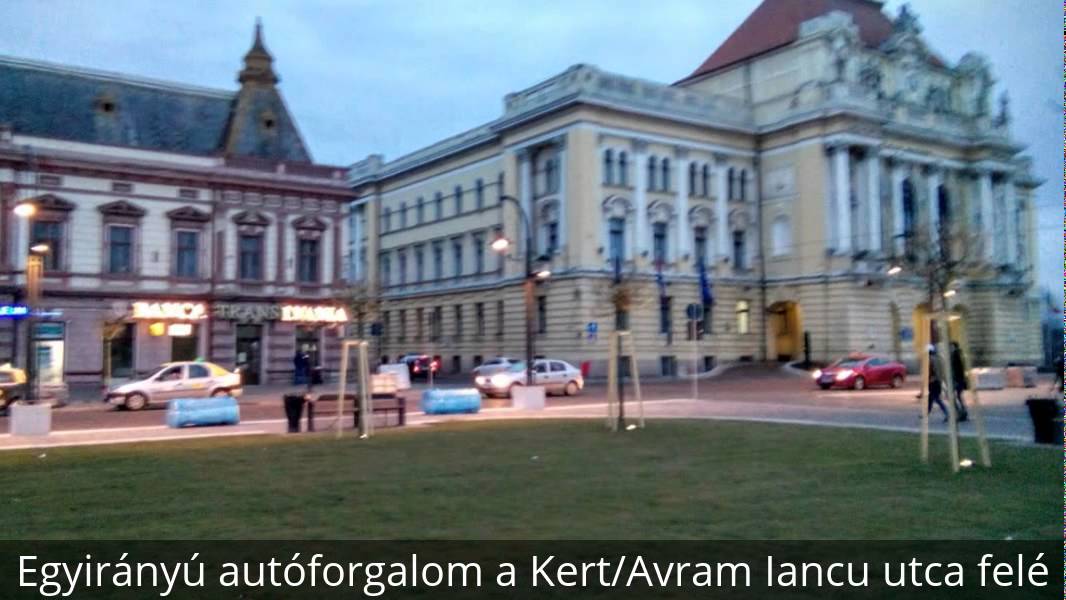 Esteledik a Szent László téren