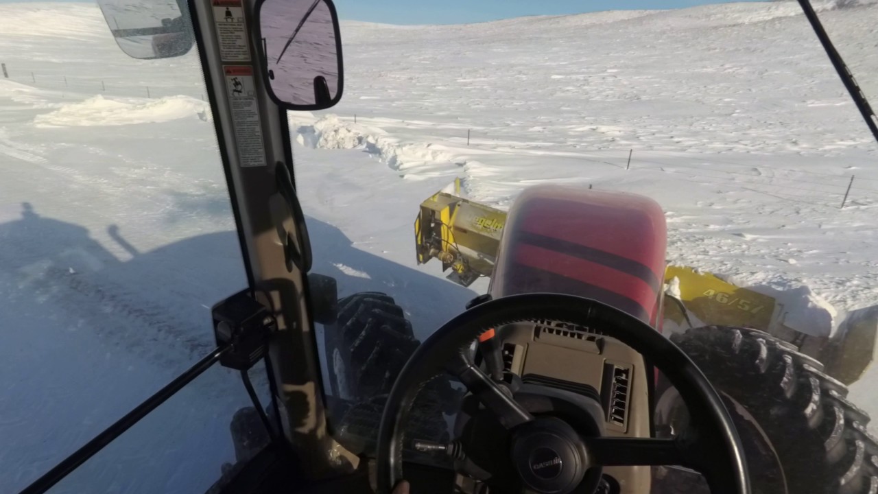 Pushing Snow w/ Magnum 210 Tractor in 2.7K HD