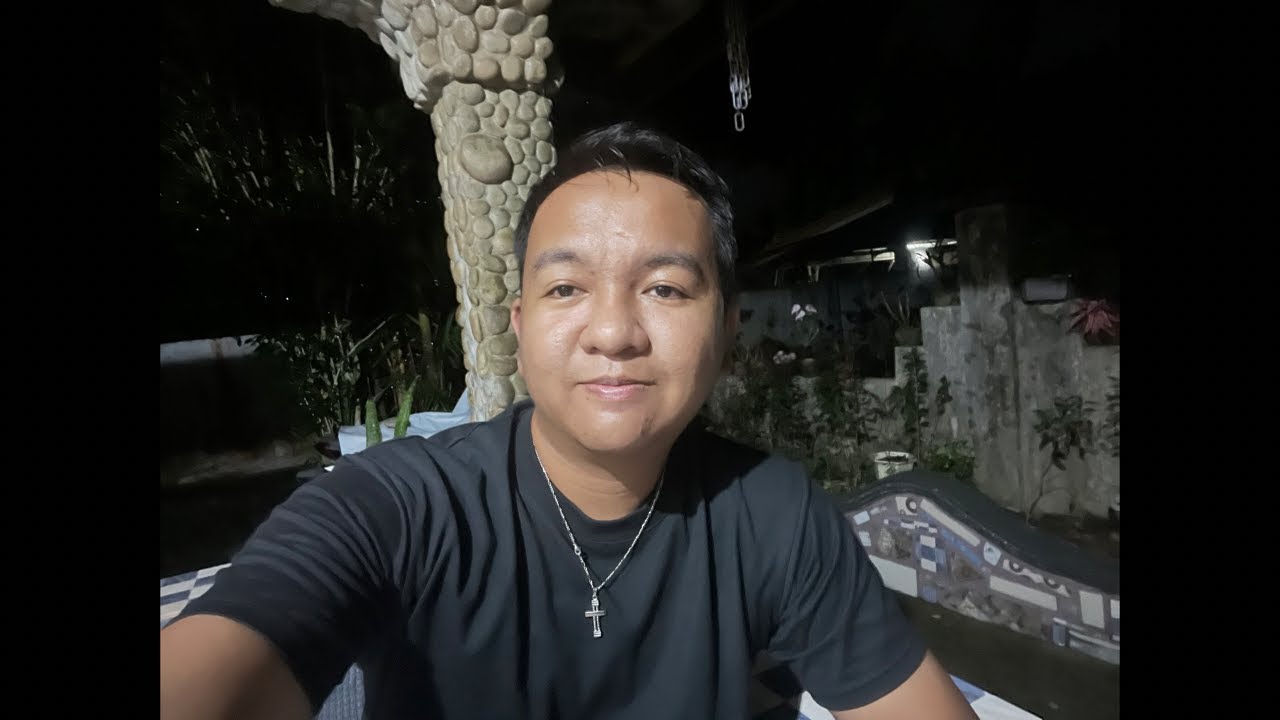 MAY NAPANSIN LANG AKO