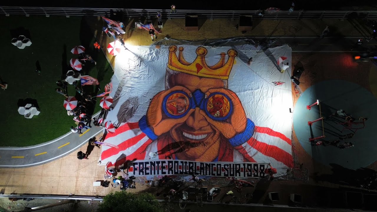 QUE PASE EL REY - Tifo 3D (Frente Rojiblanco Sur 1998)