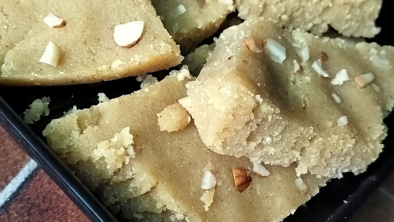 मुंह में घुल जाने वाली सूजी बेसन की बर्फी#easyrecipe #mamtacookingcorner