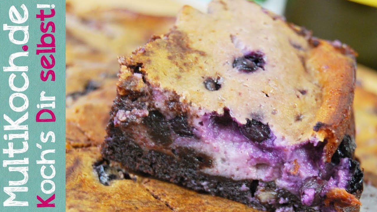 Cheesecake-Brownies mit Blaubeeren und Nüssen