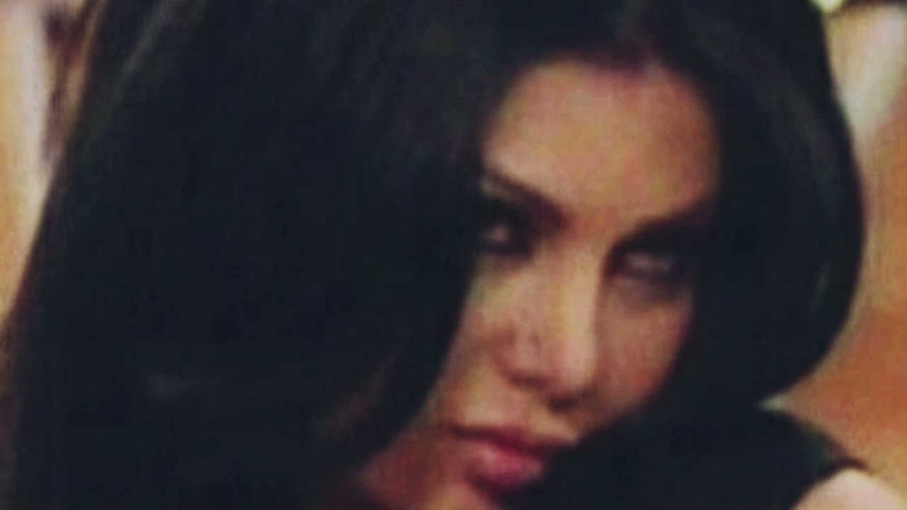 Set El Banat, Haifa Wehbe. (slowed & lower pitch).