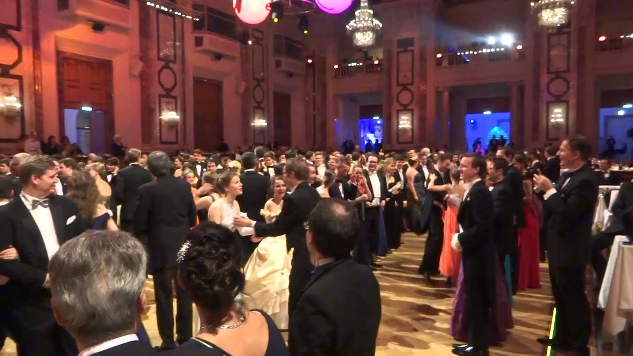 Public Quadrille at the 2014 Hofburg Silvester Ball