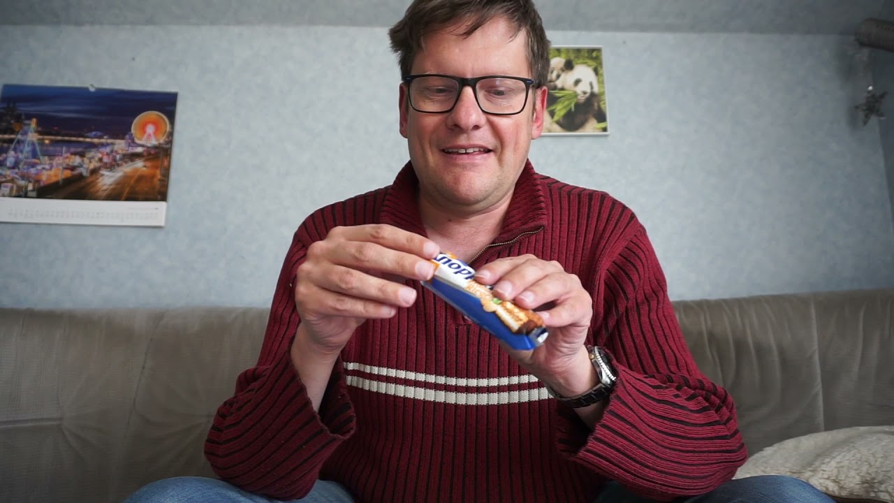 Ich teste den Erdnuss-Riegel von Knoppers! 🍫 Reise-Dreamer!