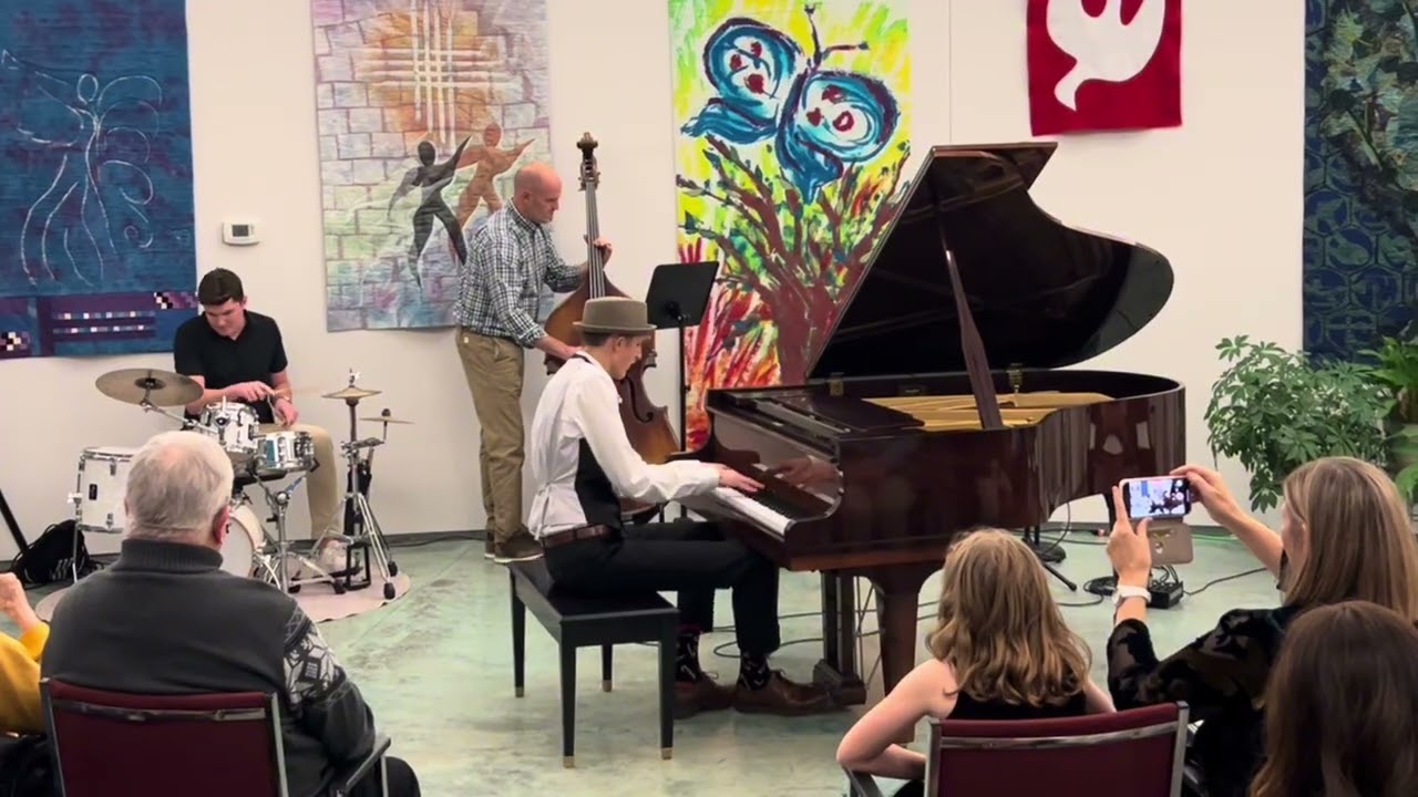Happy Feet - Paul Whiteman | Zeke Backus LIVE jazz Piano Trio