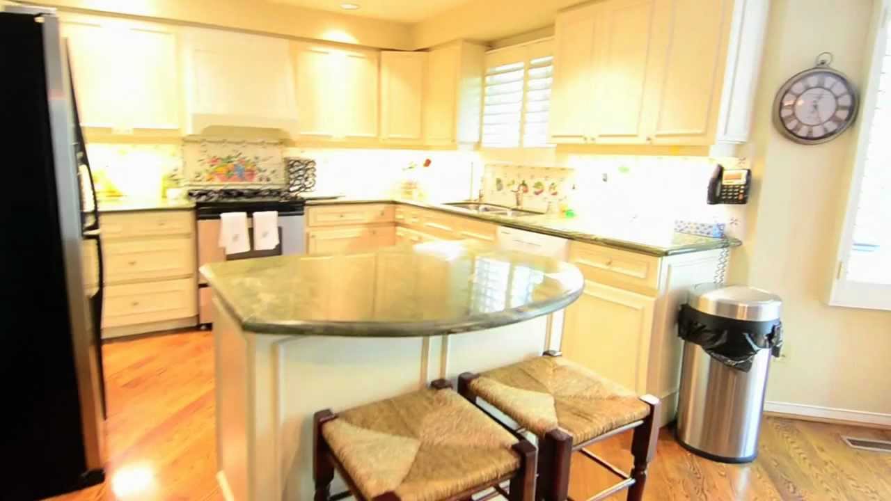 10 McDougall Court, Vaughan, Home for Sale