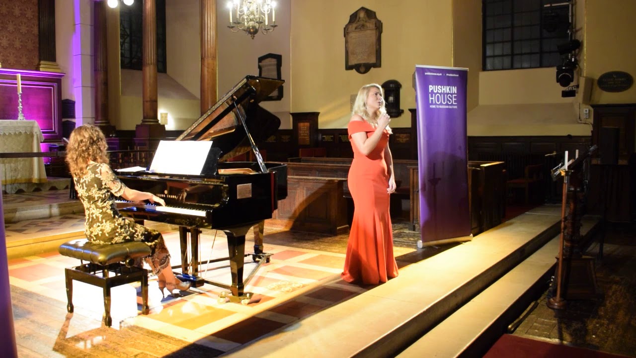 Laura Peresivana and Maria Kustas perform Alyabyev's 'In the evening the dawn blushes'