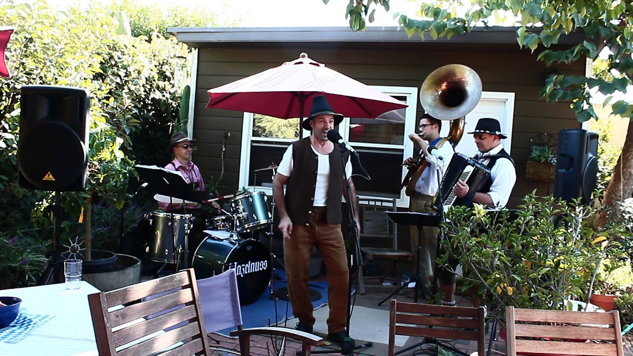 Hazelnuss, Backyard Gig 2012
