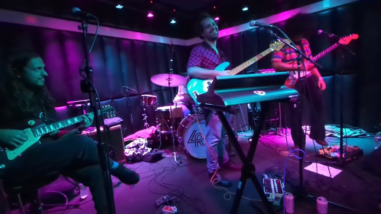 Boogarins 20240222