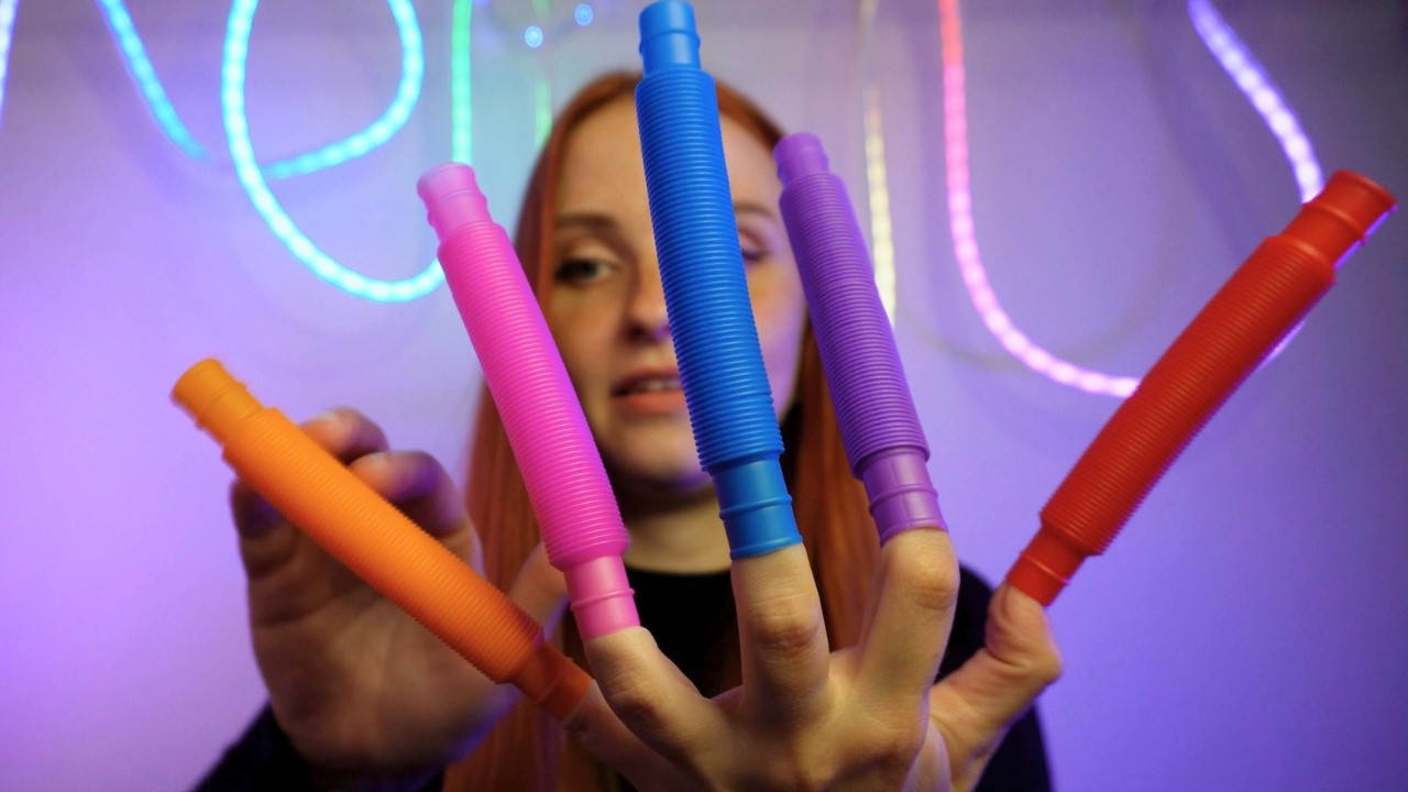 ASMR Звук пластиковых трубок: что поможет вам заснуть?