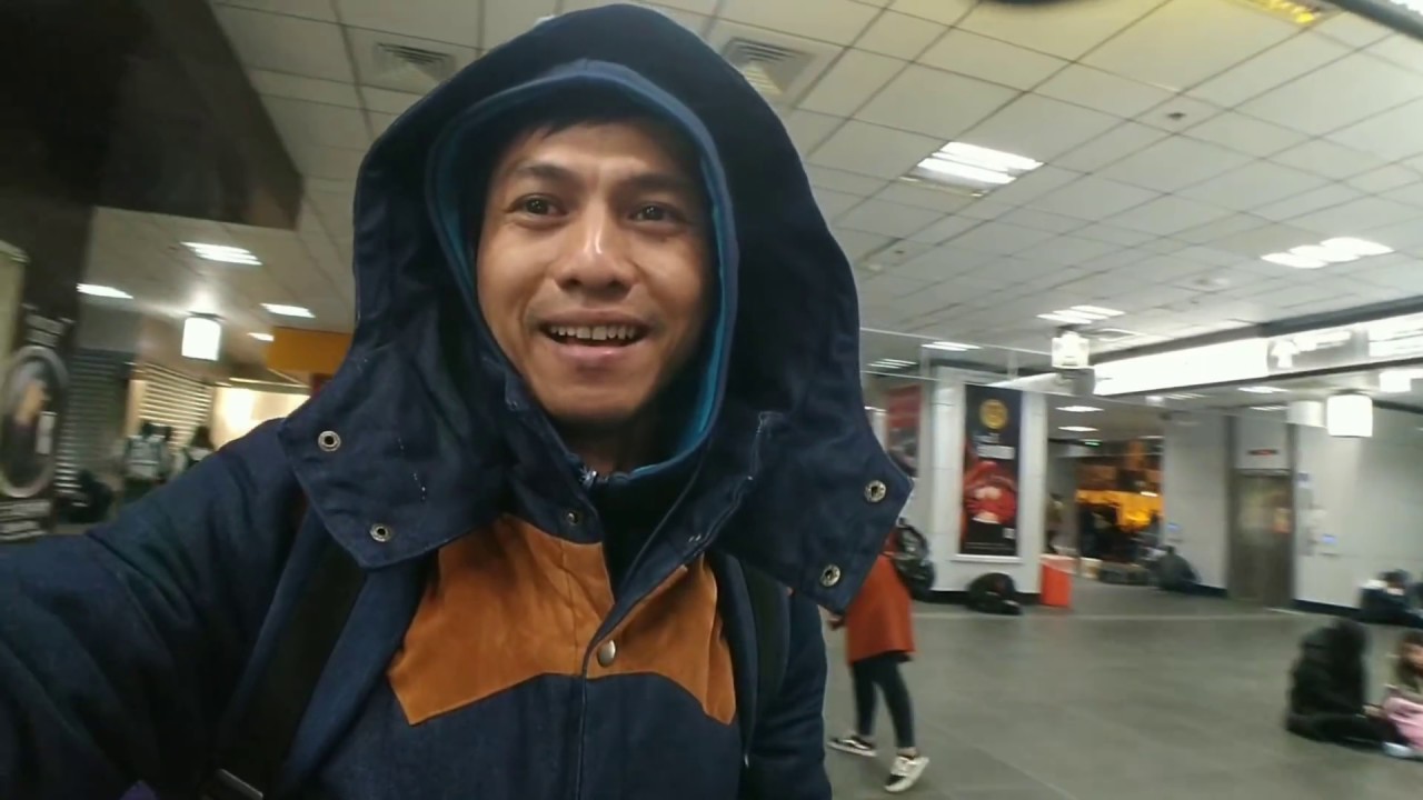 Suasana Aula Stasiun Taipei Setelah Perayaan Tahun Baru 2019
