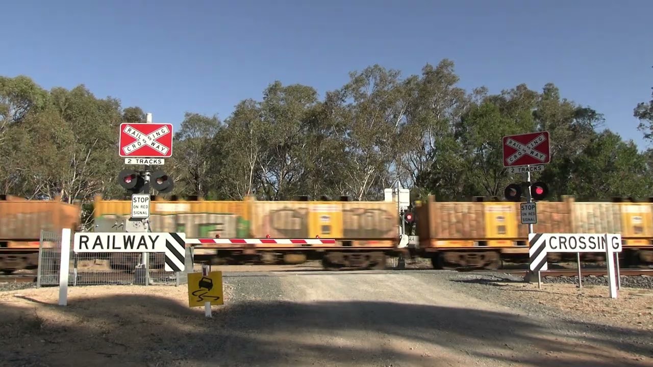 Angle Road Level Crossing, Euroa, Victoria!