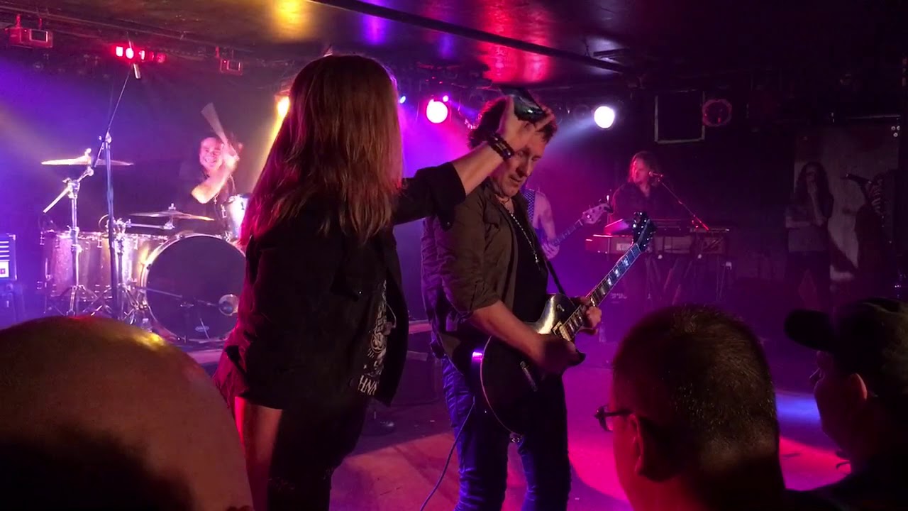 Vivian Campbell - Holy Diver solo - Westland, Mi. 3-3-18