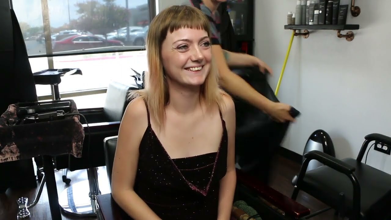 Nicole 2 LV - Pt 1: Девушка, которая пожалела о том, что поставила на кон свои волосы (бесплатное...