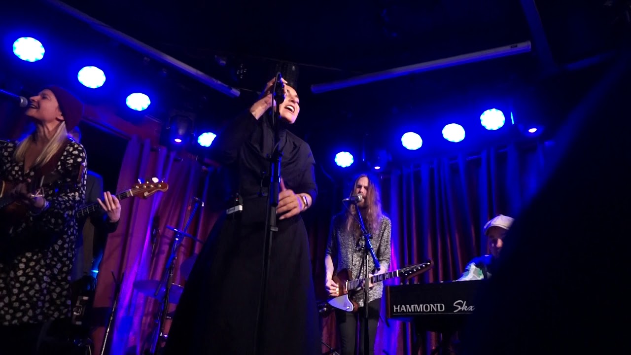 Sinead O`Connor - The Wolf is Getting Married live in Galway, Roisin Dubh 17.10.2019