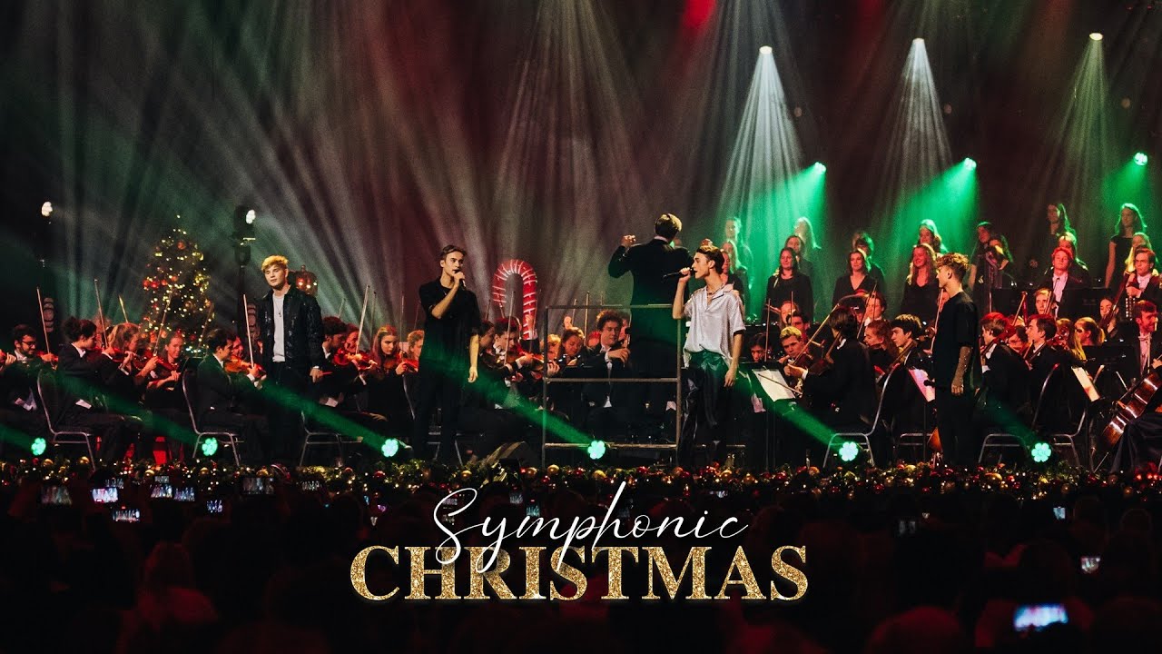 FOURCE – MISTLETOE / SANTA TELL ME (live @ Symphonic Christmas 2022)