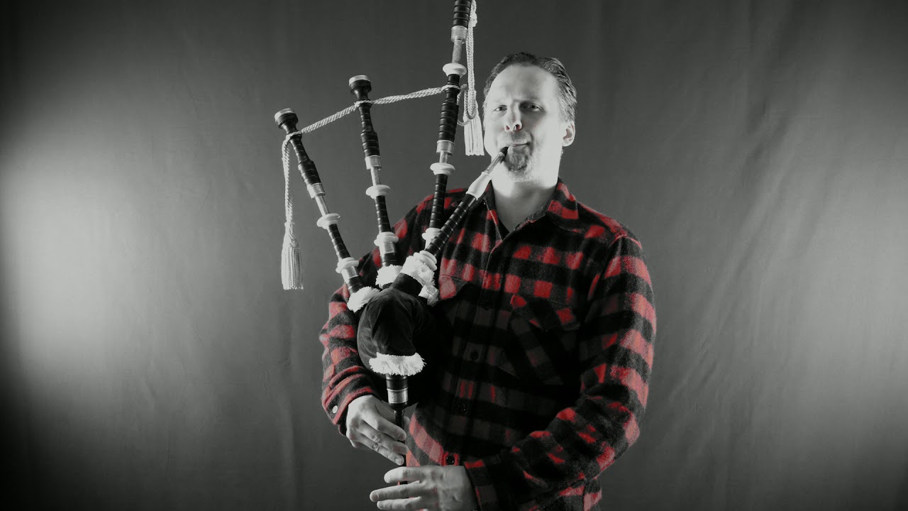 The Rowan Tree - solo on the Great Higland Bagpipe