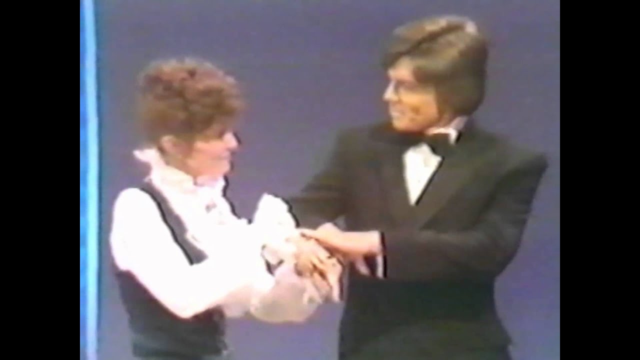 Karen Carpenter & John Davidson - You're Just In Love