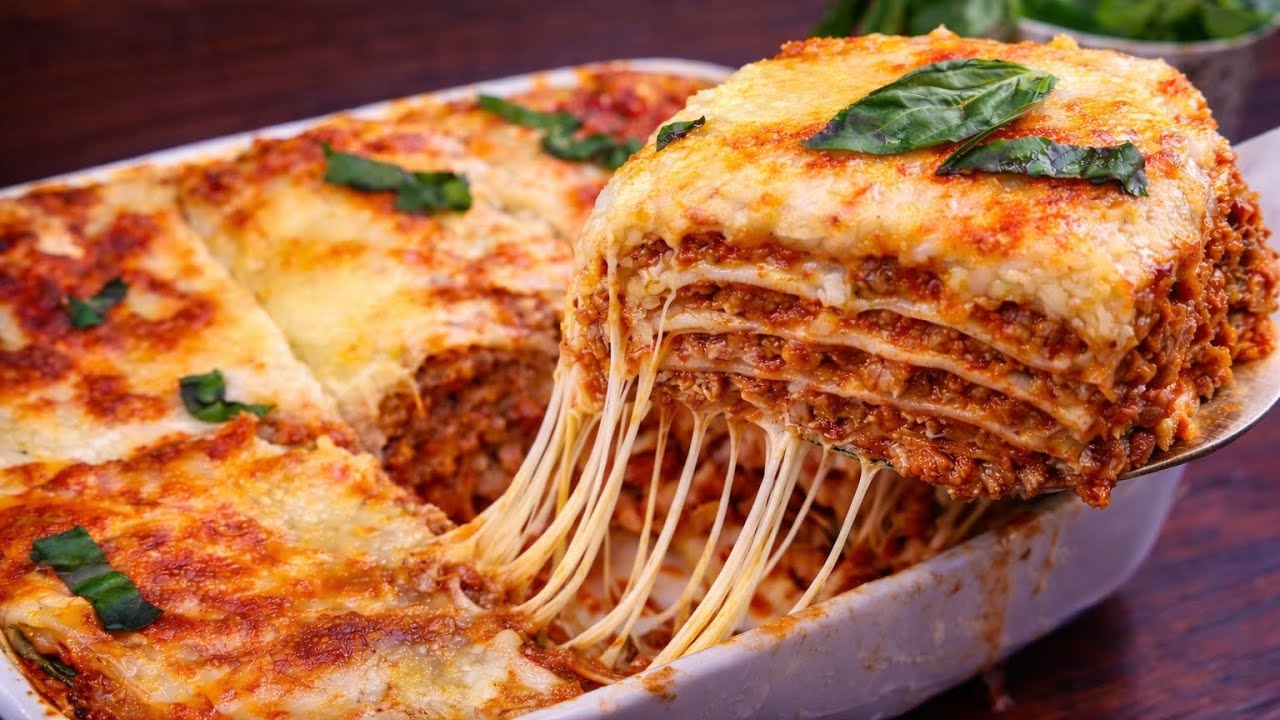 this is the best dinner ever | cheesy lasagna