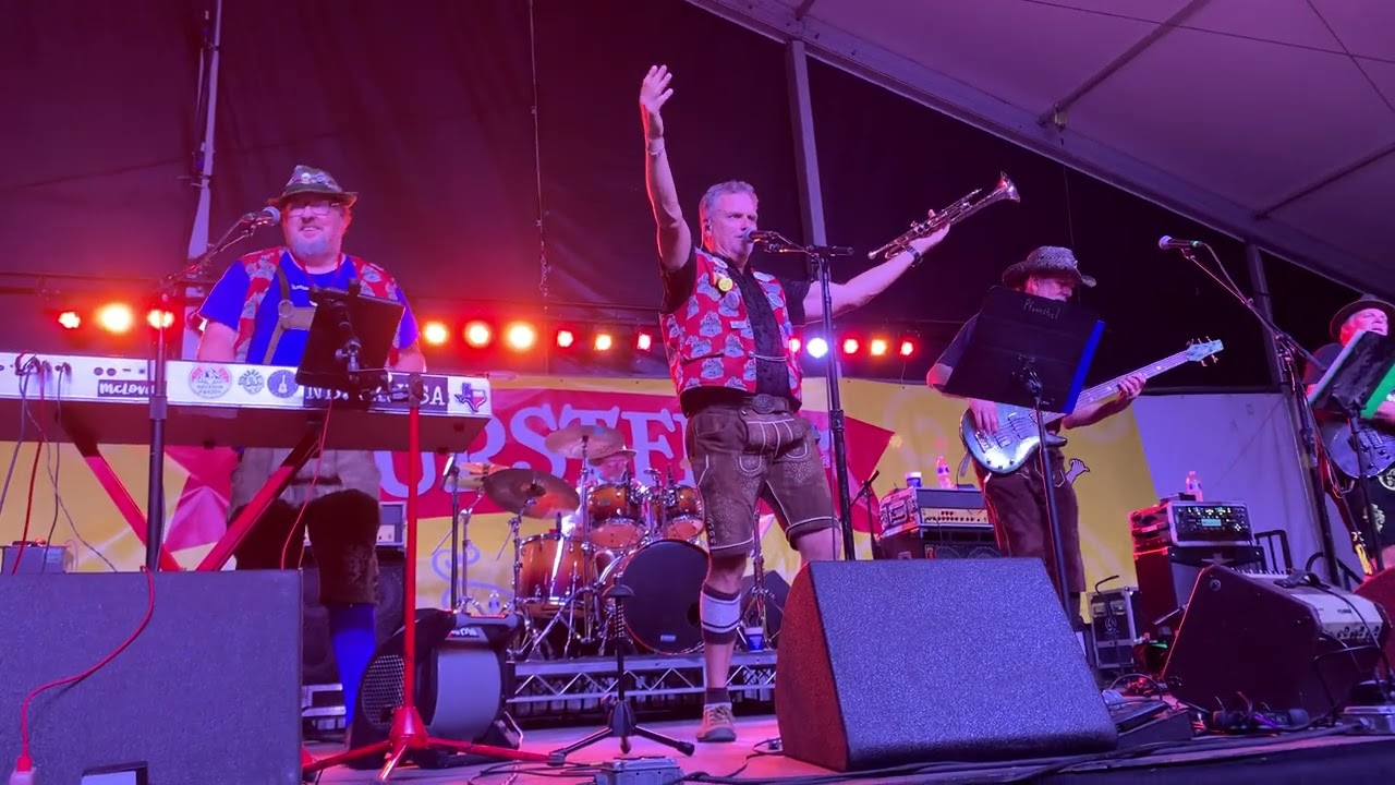 Zuhause Junge; DRIFT AWAY , Wurstfest 2025