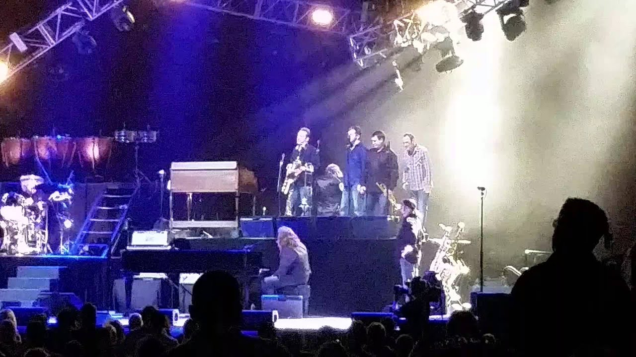 Bob Seger band intros Don Brewer/grand funk