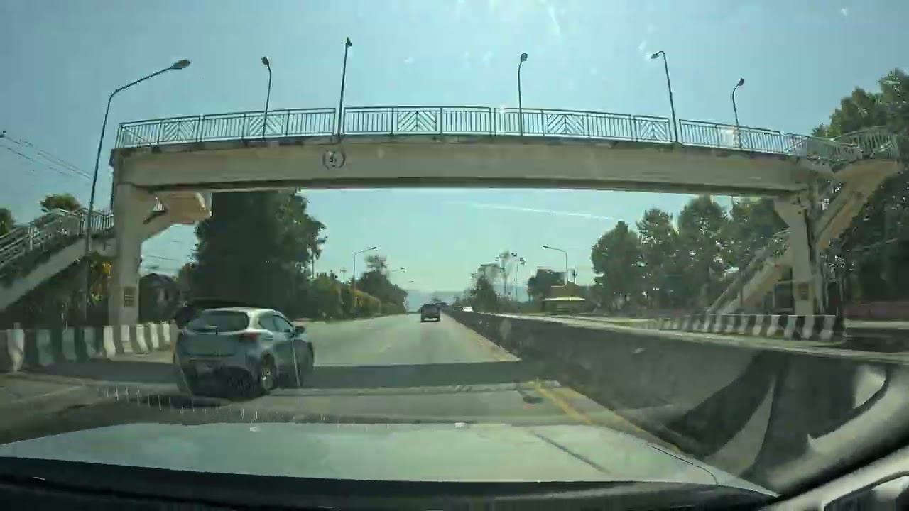 Drive to วัดพระธาตุผาซ่อนแก้ว