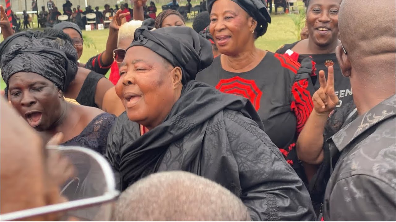 AB CRentsil's wife Adwoa Bomo dances to her music written and sang for her by her late husband