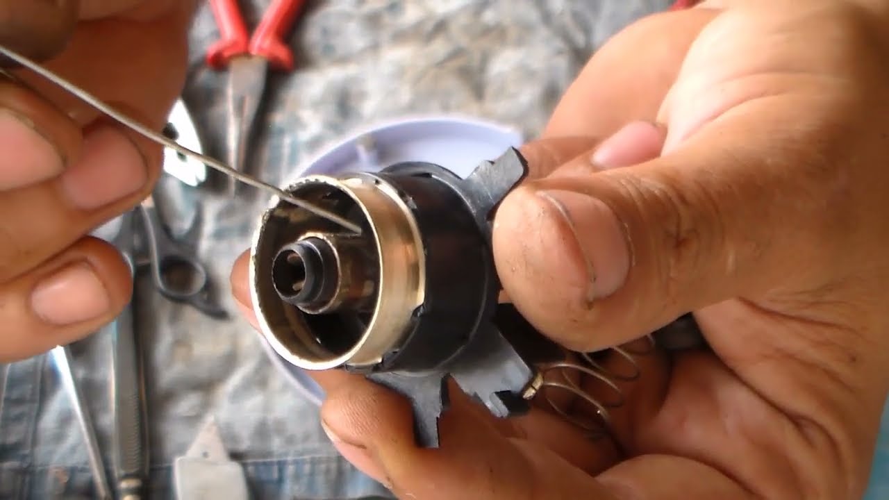 falla pava eléctrica atma,a veces prende y se apaga,limpiamos la base de apoyo y la pava