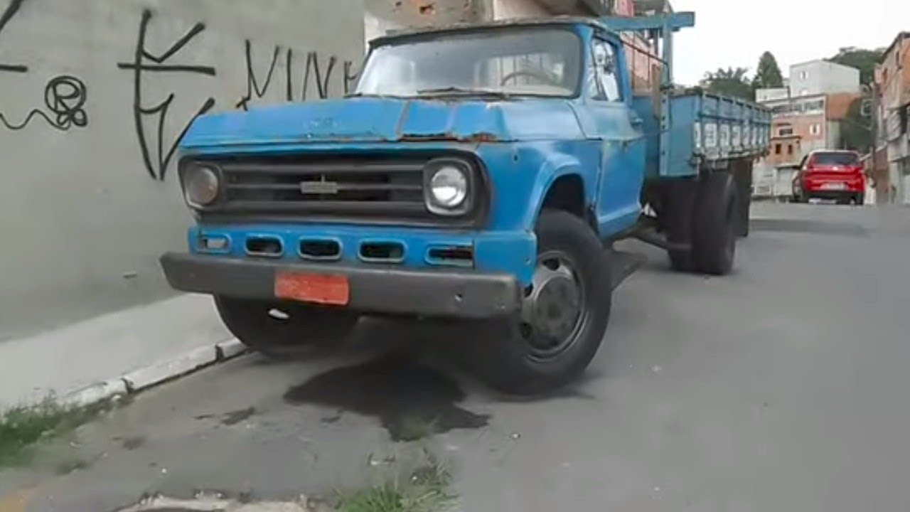 Chevrolet D60 . e scania LK a venda . zap 11 97128 1740 .