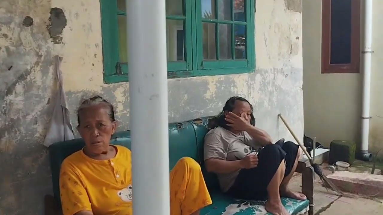 Pencarian keluarga ibu estriwat!!!! #6 asal desa kapandayan kec Ciawigebang kuningan jawabarat