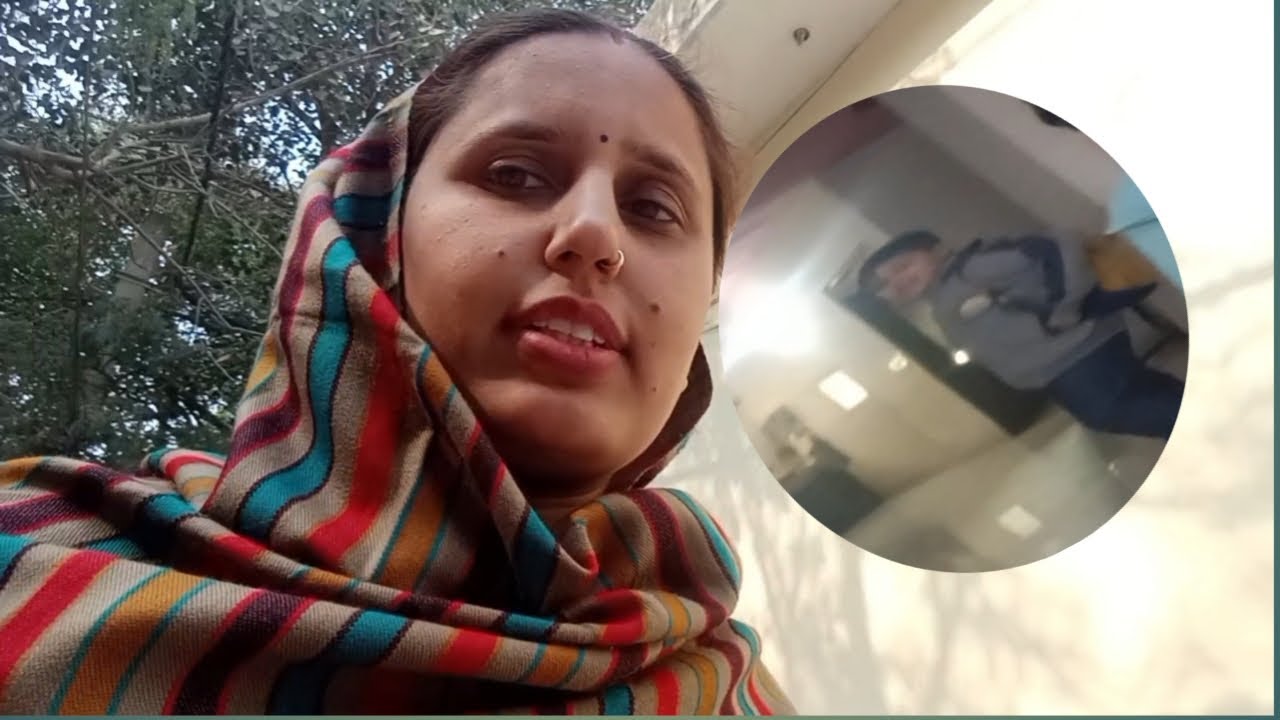 सब बच्चों की छुट्टी है पर हनु को जाना पड़ा school