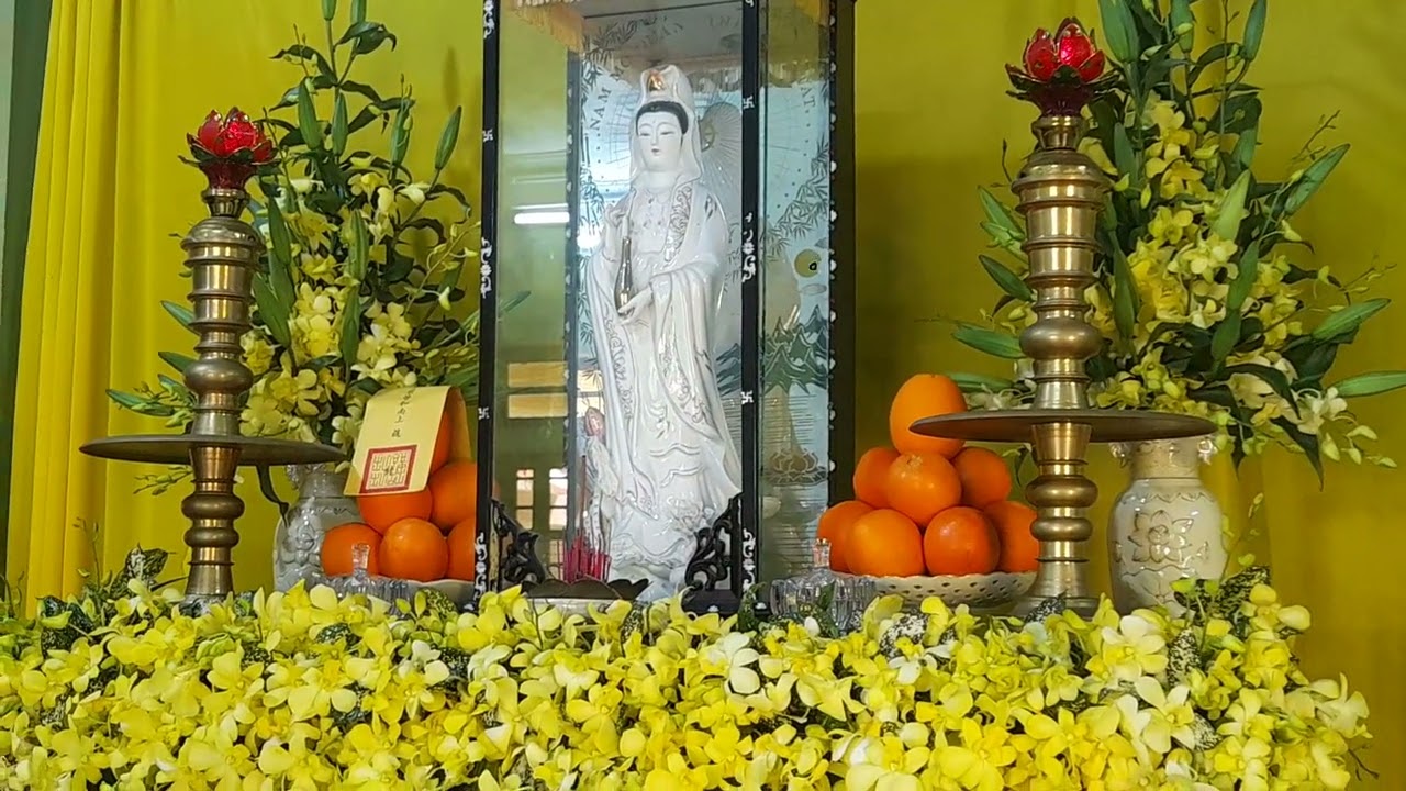 Lễ cúng cơm cố phụ Trần Công Diên_333 Nguyễn Trãi, tp Huế