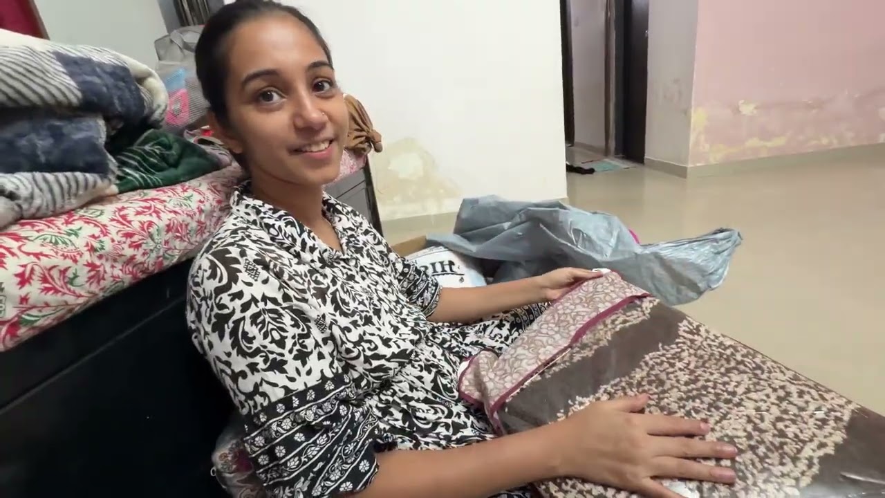 Puja ने कोणा साठी काय काय आणलं Gujarat वरुण 🤩🥹 माझ्या आणलं अनपेक्षित Surprise 😳😭