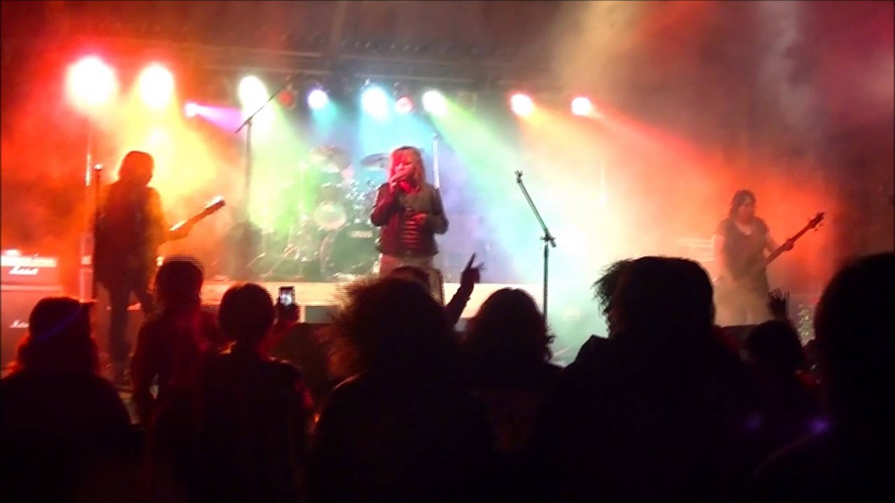 Girls Girls Girls - GURLZ GURLZ GURLZ at Muddy Water Music Festival in Sandy Lake, Ontario
