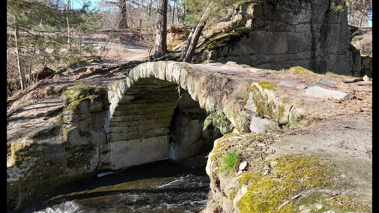 297. Cesta z Holan okolo tří hradů do Stvolínek
