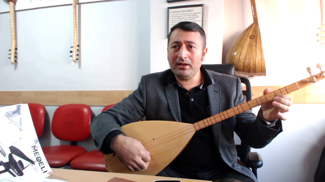 Yüce dağ başında yanar bir ışık solfej