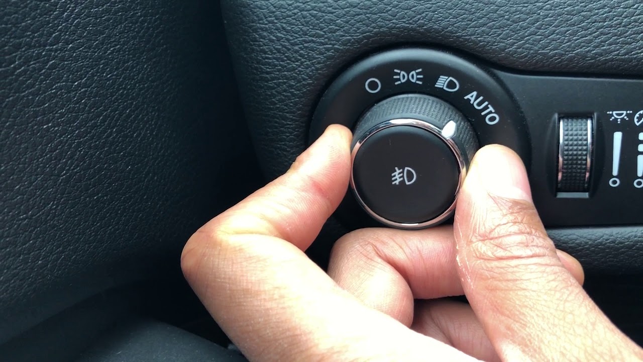 Jeep Cherokee – How to turn on/off headlights