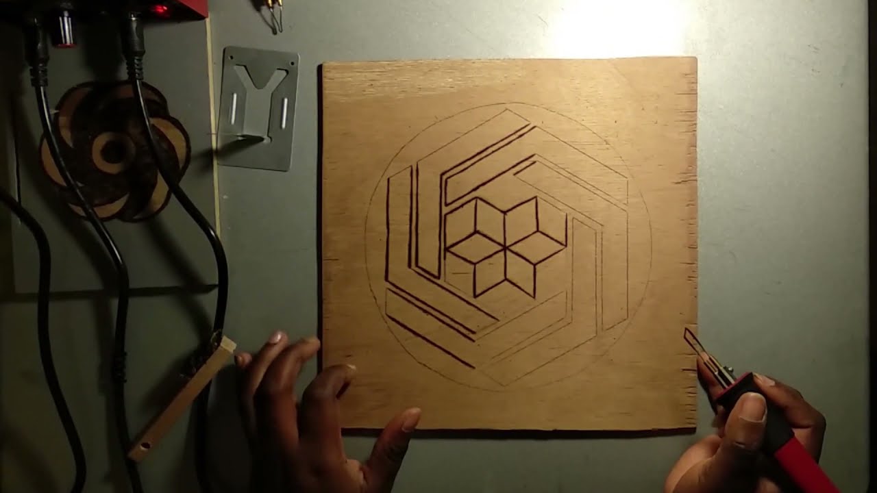 Pyrograve avec moi Temps réel bruits de pyrogravure et de la nuit ASMR Pyrogravure crop circle