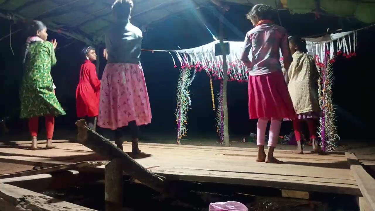 दोंदरगुडा़ नया लड़की नाट दिनु गुरु बुकिंग नम्बर  7013973295
