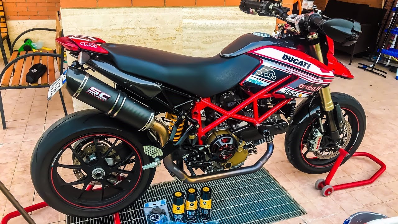 COME LAVARE UNA MOTO - PRODOTTI PER PASSIONI -