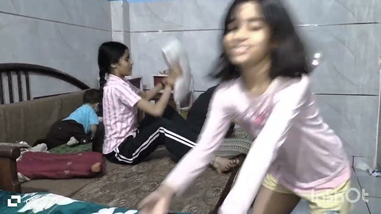 Aaj Ho gayi Charon bahanon mein ladai # 4 Kataria sister 