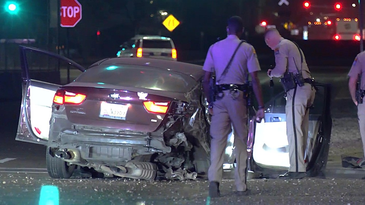 Suspect Crashes After Fleeing DPS Trooper in Phoenix