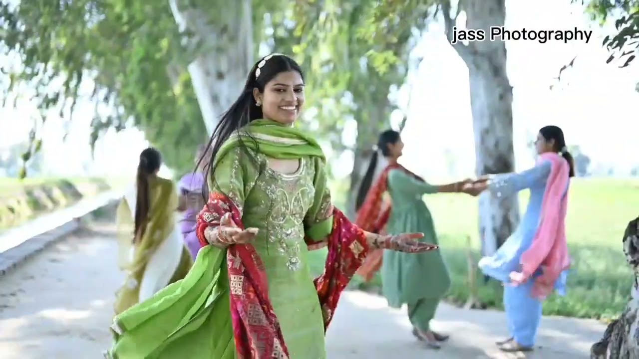 Family Song Kotla Rai ka Jass photography Mari Mustafa 