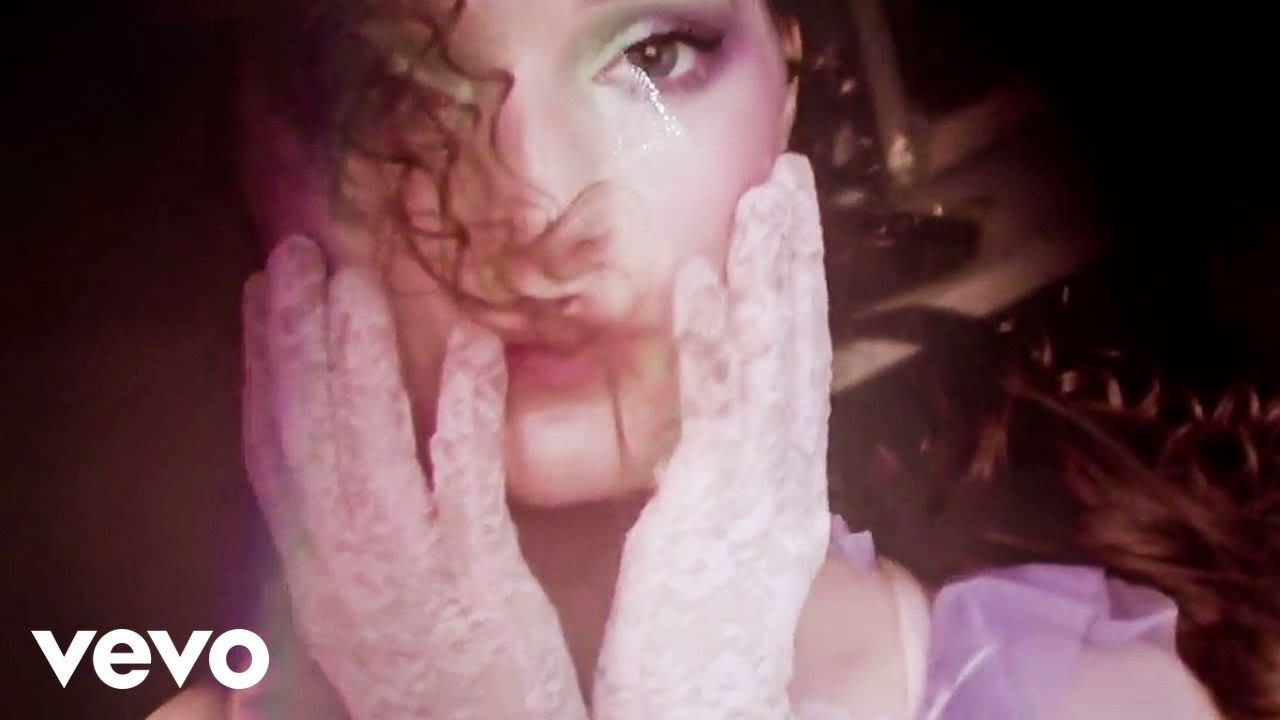 sanah - Kr&oacute;lowa dram (Official Video)