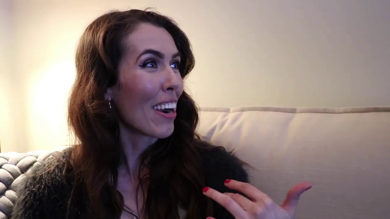 Brittani Louise Taylor & Milo&scaron; Mihajlović  - (Investigating Conspiracies with Shane Dawson)