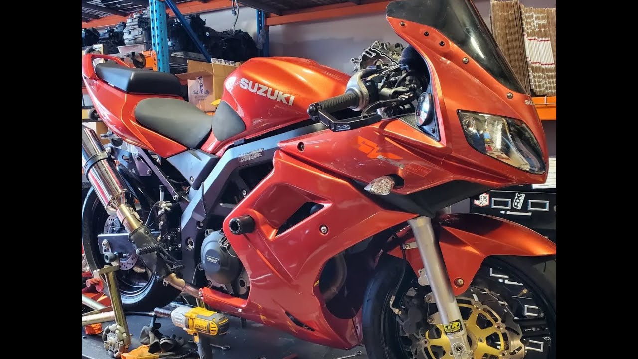 installing lower fairings on a 2g sv650