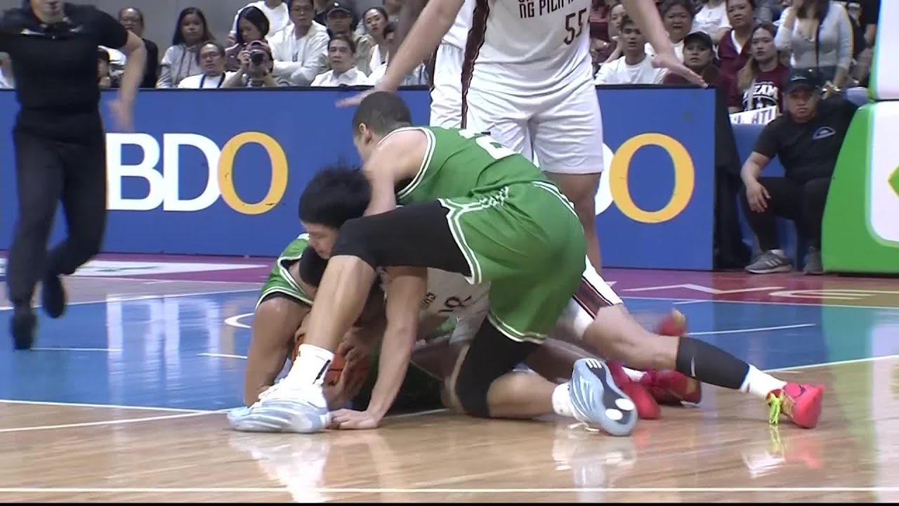 BATTLE ON THE FLOOR BETWEEN UP & DLSU DURING 4Q | UAAP Season 88 Men&rsquo;s Basketball