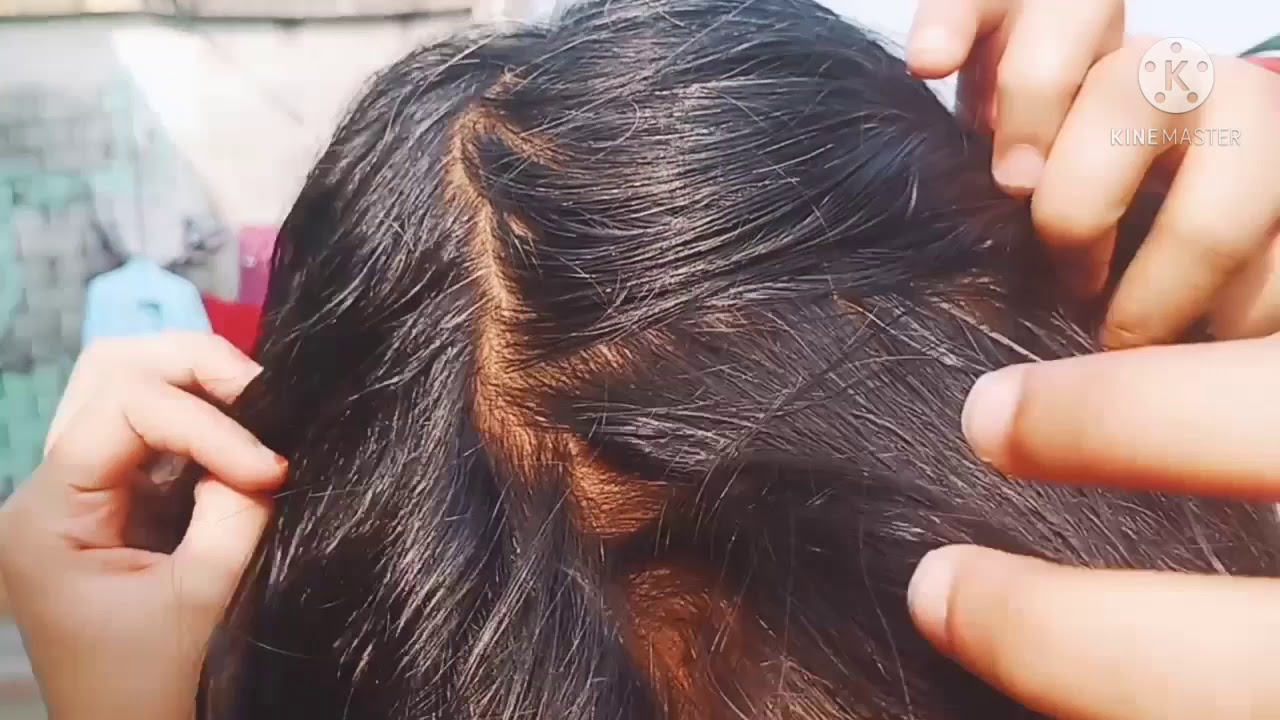 My mother lice picking net picking by my sister