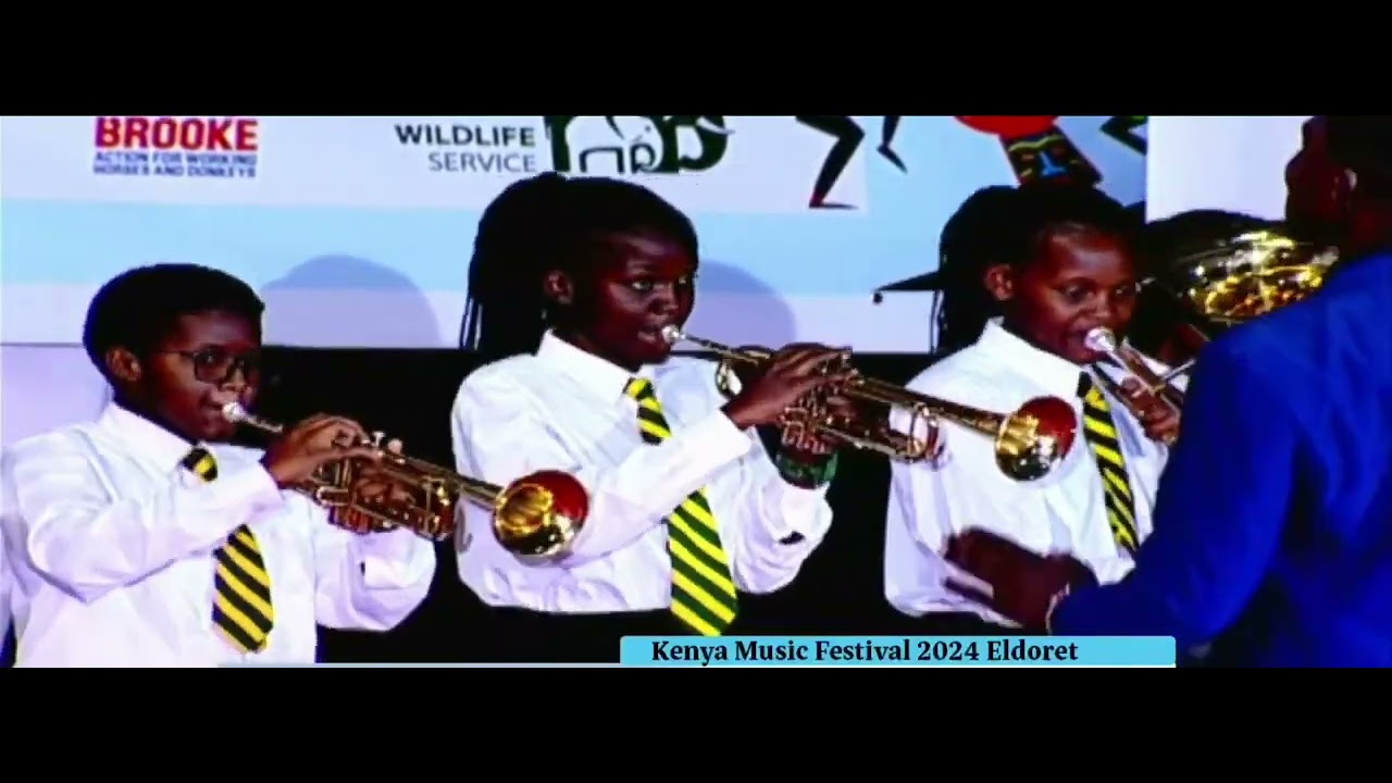 State House girls performing Zilizopendwa (Double Double by Nyboma and Orchestre Kamale)👌